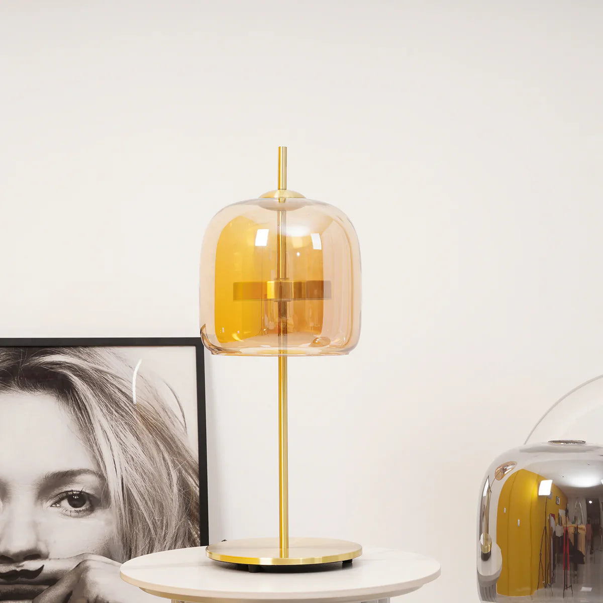 Jujube Table Lamp